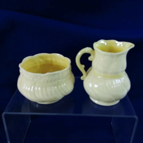 Belleek Sugar Creamer Set Ribbon and Bow Vintage Set Made in Ireland - Picture 5 of 11